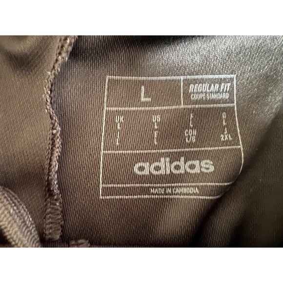 Adidas Mens Athletic Shorts Gray Red Stripes Logo AEROREADY Size L - Picture 6 of 9